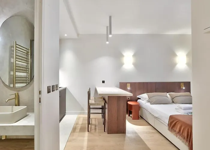 Sublime Refurbished Apartament *