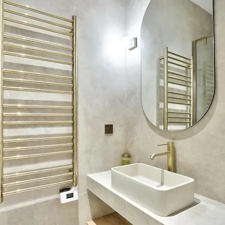 Апартаменты Sublime Refurbished